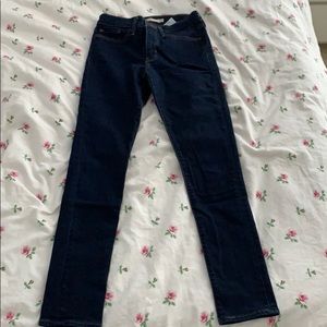 Levi’s 311 shaping skinny